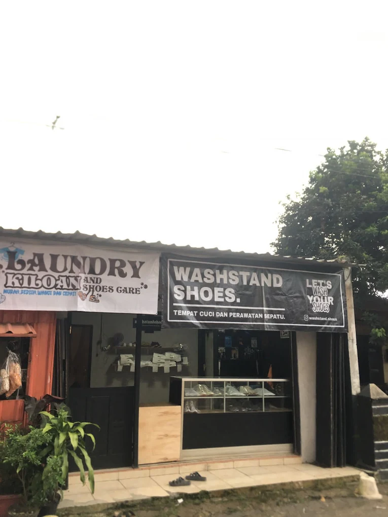 WASH STAND SHOES